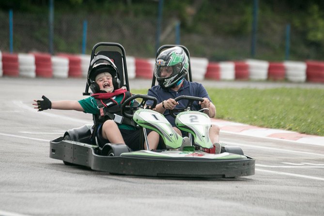 15 Min Of Go Karting - Double karts for adults and children