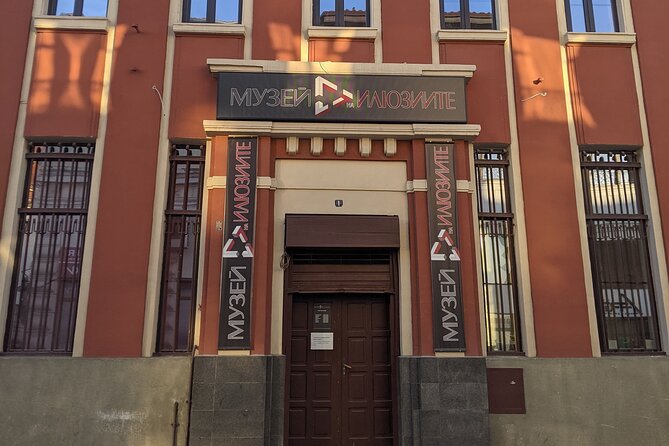 Admission Ticket to Illusions in Museum in Veliko Turnovo - Five floors of optical tricks, art, and science