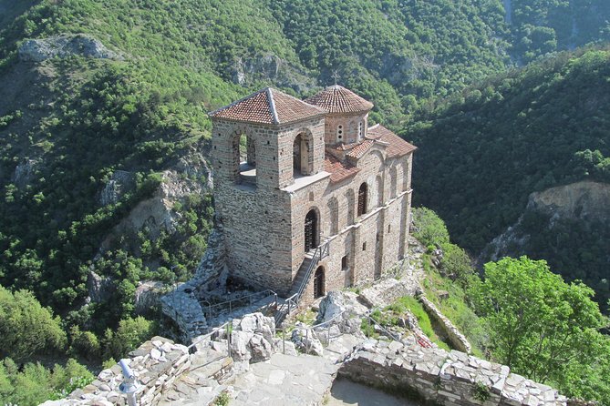 Bachkovo Monastery & Asen's Fortress - day tour from Plovdiv - The optional walk near Red Wall Nature Reserve