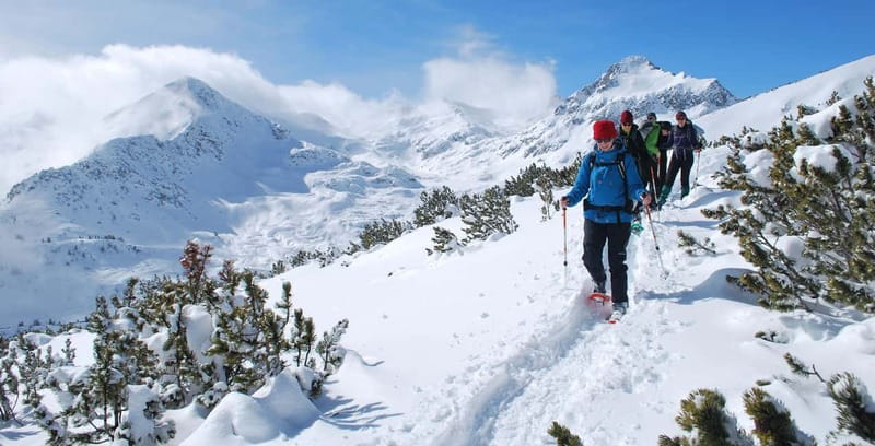 Bansko: Easy snowshoeing Pirin National Park & thermal spa - The mountain hut stop, soup, and a warm fire