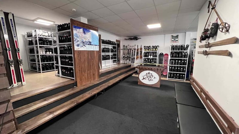 Bansko: Ski and Snowboard equipment rental - The staff and the local help you can expect