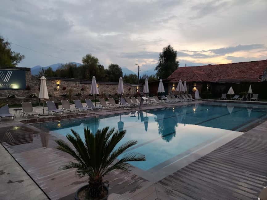 Bansko: Villa Victoria Thermal Pool Escape - From Bansko to Banya in 15 minutes
