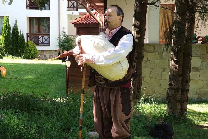 Bulgarian Dinner with Show from Nessebar and Sunny Beach - Who will get the most from this Bulgarian night