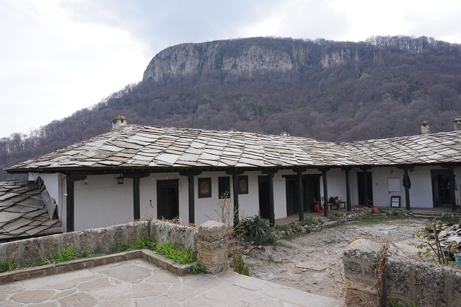 Day Tour: God's eyes cave, Saeva dupka cave & Glozehne monastery - What the small group and guide add