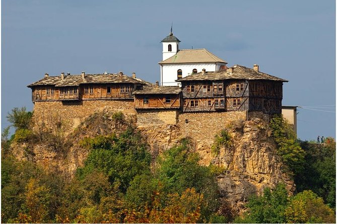 Day Tour: God's eyes cave, Saeva dupka cave & Glozehne monastery - Saeva Dupka’s five halls and 400 metres of corridors