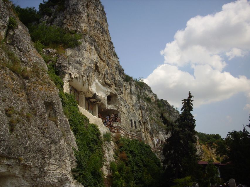 Day Trip to Bulgaria and Veliko Tarnovo from Bucharest - Tsarevets Fortress and the steep streets of Veliko Tarnovo