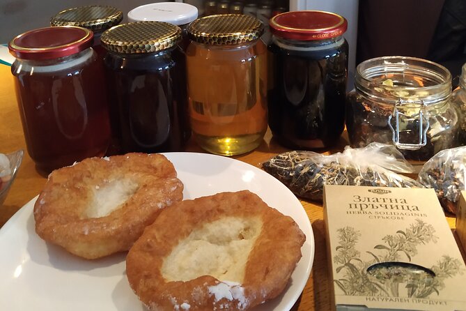 Enchanting Honey and Healing Tea Tasting - Five honeys, five different ways to taste sweetness