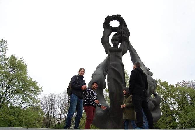 Food Walk: Bulgarian Food and Culture Tour in Plovdiv - What the guide adds to the meal