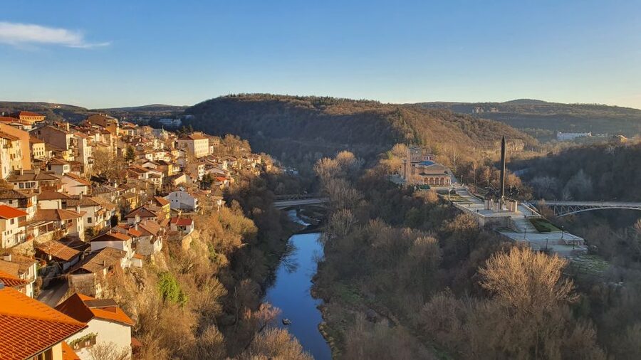 From Bucharest: Bulgaria 1-Day Tour - Veliko Tarnovo: the day’s main historical stop