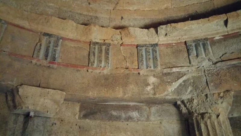 From Plovdiv: Koprivshtica and Starosel Thracian Tomb Tour - Finding lunch in the old town
