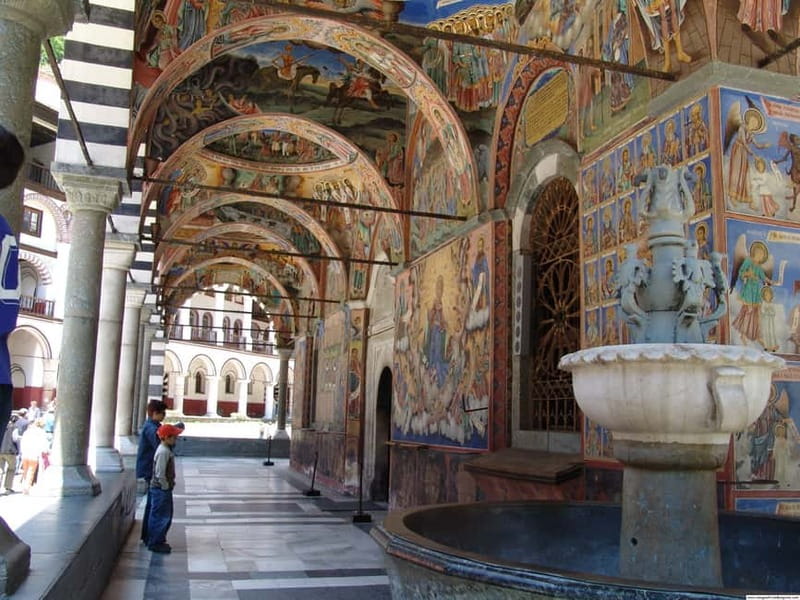 From Sofia: 7 Rila Lakes and Rila Monastery Extended Trip - What the mountain timing really means