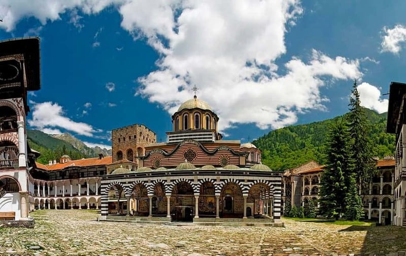 From Sofia: 7 Rila Lakes and Rila Monastery Extended Trip - Who will enjoy this day most?