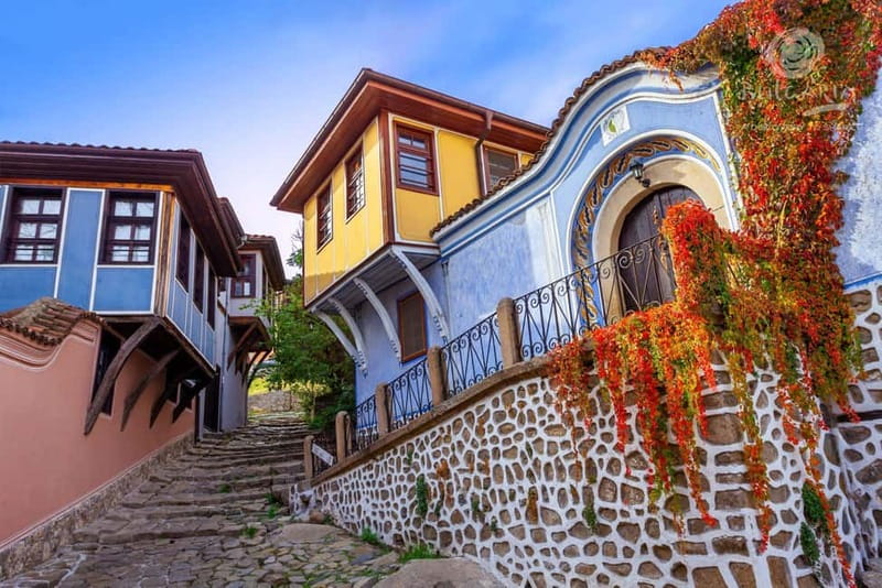 From Sofia: Plovdiv with audio guide + free pick-up - Free time for lunch, coffee, and the main street