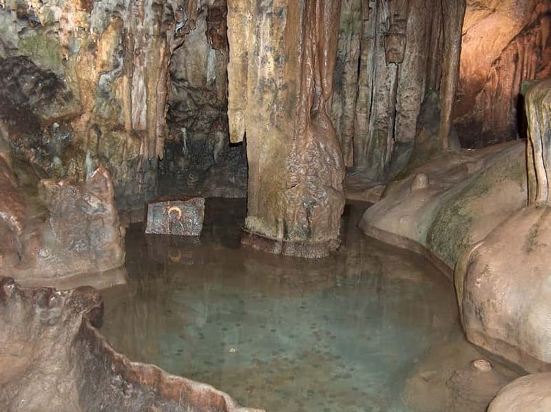 From Sofia: Saeva Dupka and Ledenika Caves Tour - The Road to Vratsa and Lunch at Vratsata