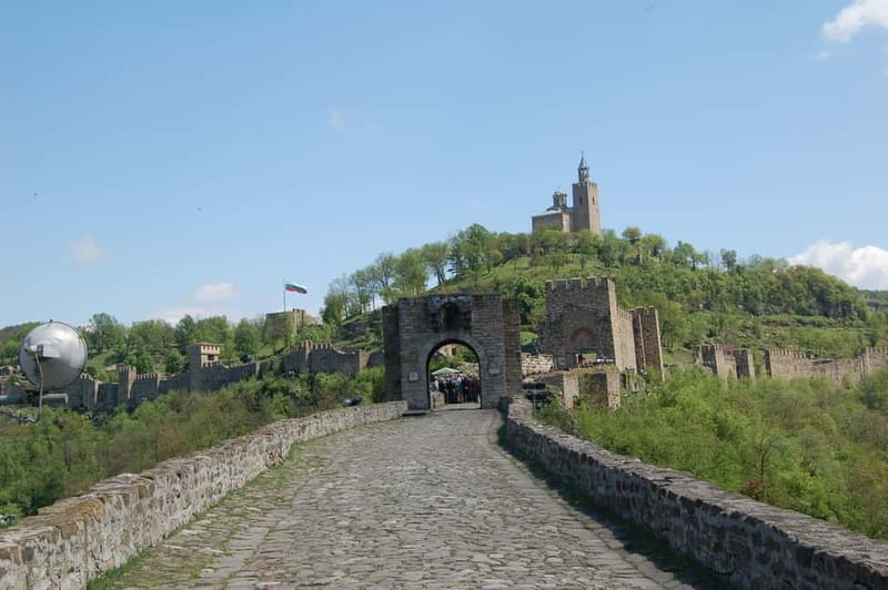 From Sofia: Veliko Tarnovo & Arbanassi 12 hrs Day Tour - Who will enjoy this day most?