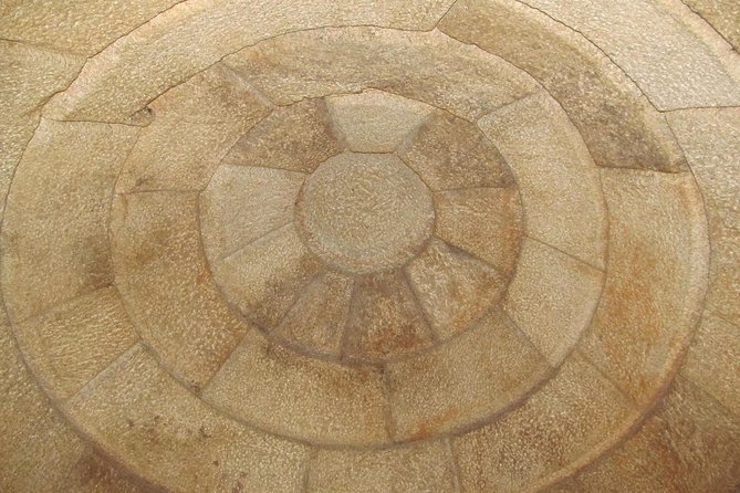 Kazanlak-Rose Valley-Valley of the Thracian Kings - private tour from Plovdiv - Iskra Historical Museum and Kazanlak’s Thracian collection