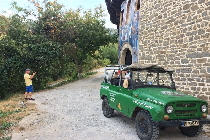 Monasteries and Waterfalls Tour from Veliko Tarnovo - What this three-hour outing really offers
