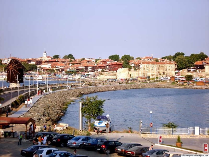 Nessebar: Audio Guide Tour Nessebar + visit to the Winery - Following the 15-point route through the old town