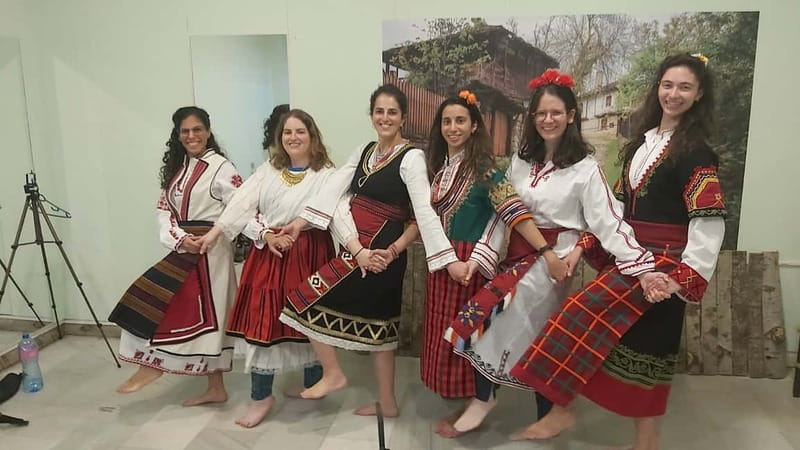Photos with traditional costumes in Sofia - Key points to know before you book