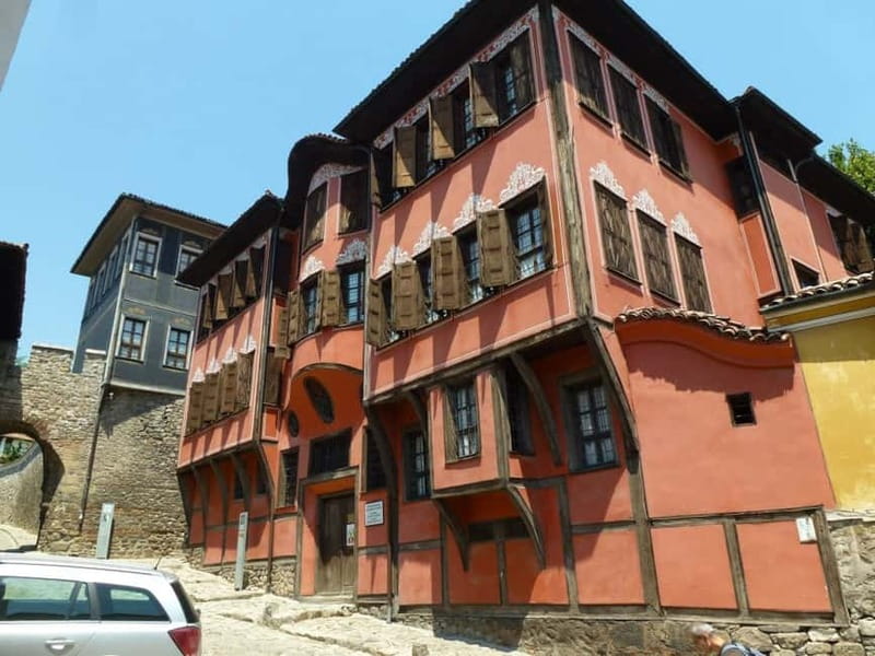 Plovdiv: 2-Hour Sightseeing Walking Tour - Climbing the Three Hills into Old Town