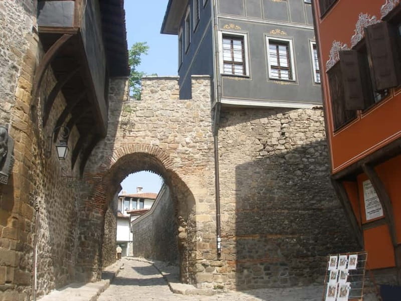 Plovdiv: 2-Hour Sightseeing Walking Tour - Timing, walking effort, and planning your day
