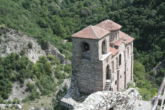 Private 1-day Trip To Wonderful Bridges-Bachkovo-Asen's Fortress from Plovdiv - Guided or self-guided: choose carefully