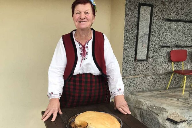 Private Experience Traditional Food Culture in Bansko - What arrives at the table