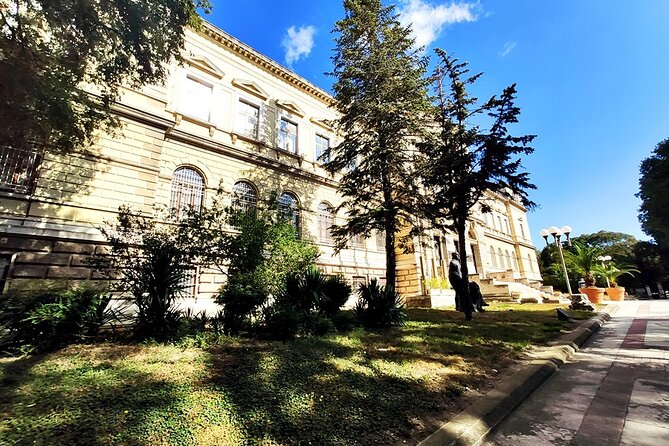 Self-guided tour in Varna Archaeological Museum + ticket - Getting there and managing the visit