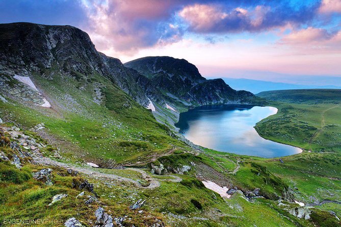 Seven Rila Lakes Guided Hike With chairlift ticket - 8:00 a.m. pickup and the drive to Panichishte