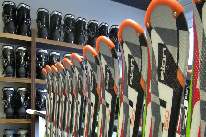 Ski and Snowboard equipment rental in Bansko - Helpful staff, with one important service warning