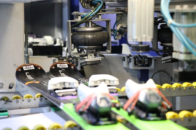 Ski and Snowboard Equipment servicing in Bansko - Price and what you get for $30.01