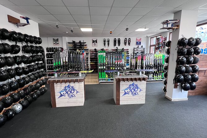 Ski and Snowboard Rental in Bansko - Why free overnight storage matters