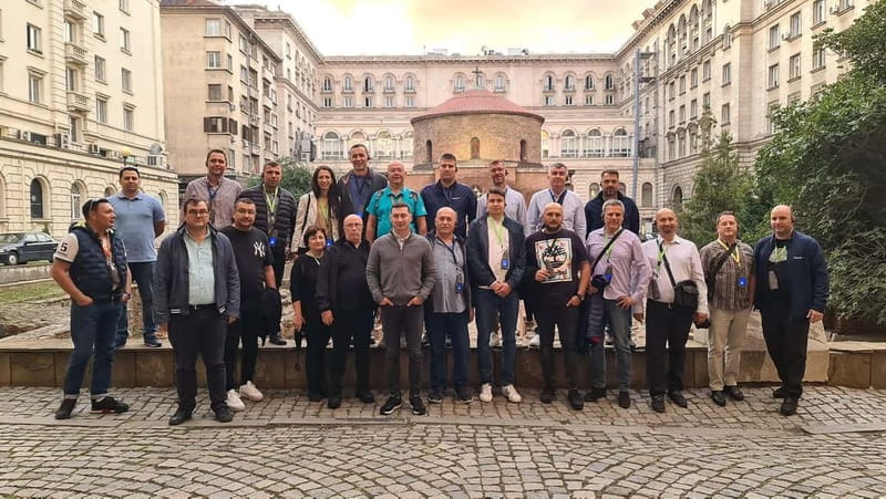 Sofia: City Monuments Guided Walking Tour with Audio Guide - Russian Church and the Tsar Liberator