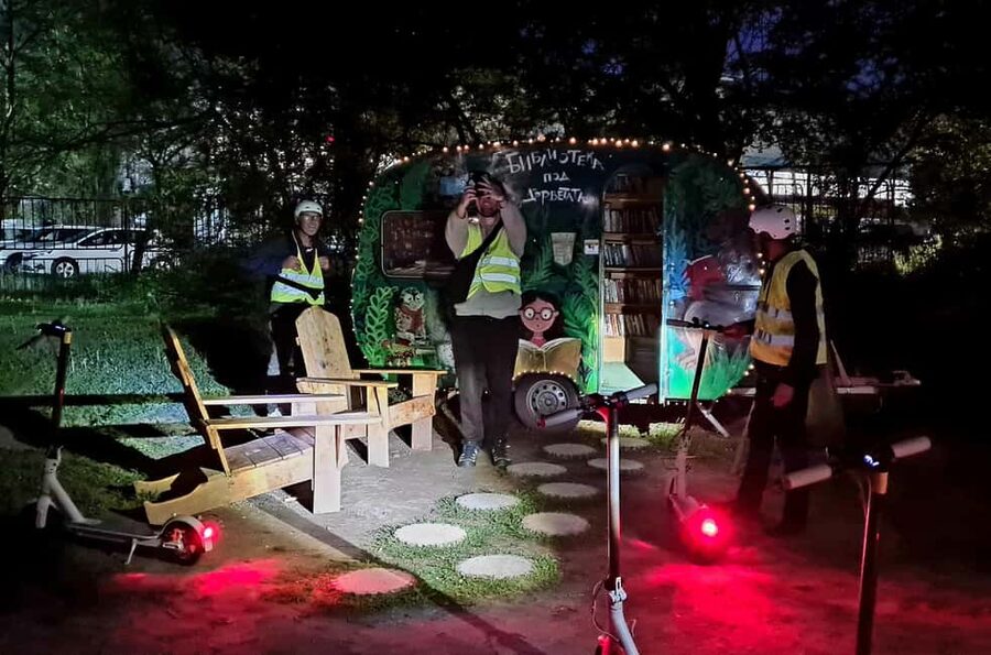 Sofia: Electric Scooter Guided Tour - From Vitosha Boulevard to the National Palace of Culture