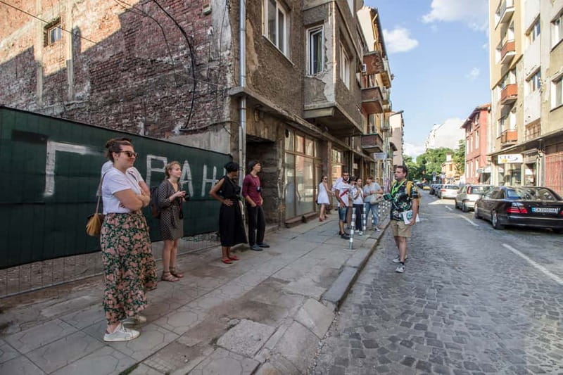 Sofia: Guided Street Art & Stunning Graffiti Walking Tour - Trying graffiti instead of only taking pictures