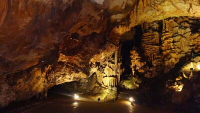 Saeva Dupka, Devetashka and Prohodna Cave Day Tour