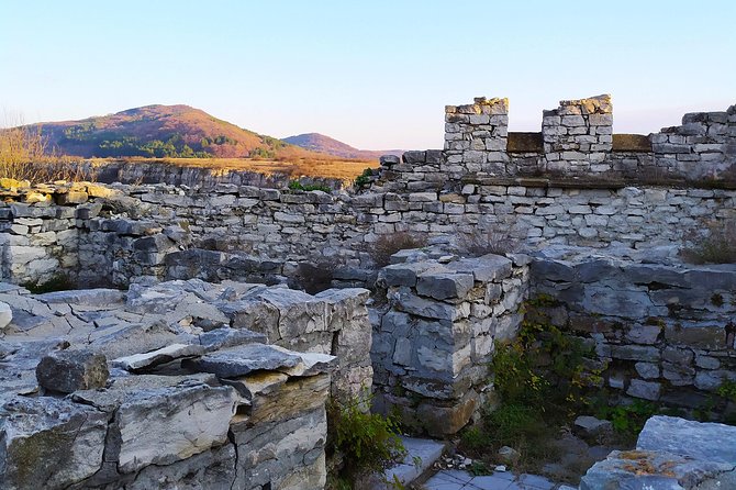Tour to Lovech, Devetaki cave & Krushuna waterfalls - Lovech: lunch, the Covered Bridge, and the hilltop fortress