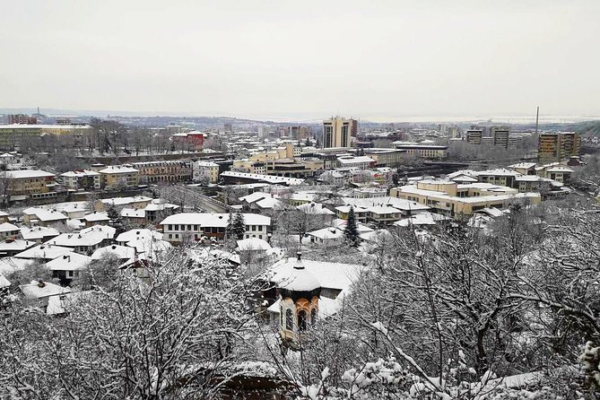 Tour to Lovech, Devetaki cave & Krushuna waterfalls - What the guide adds to the experience