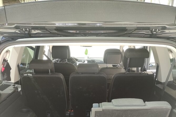 Transfer Plovdiv to Sofia airport/city with a car 3+1 - Accessibility and practical participation