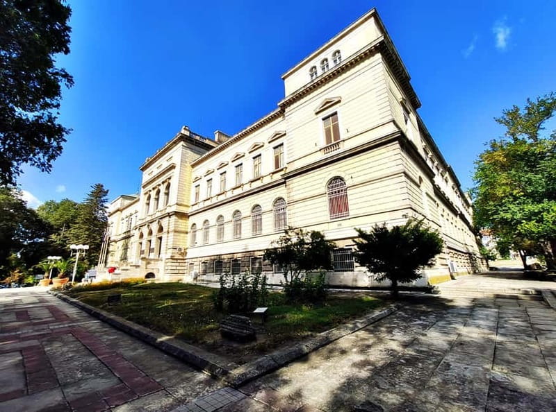 Varna: Archaeological Museum Ticket & E-Guide - The human stories behind tombstones and skeletons