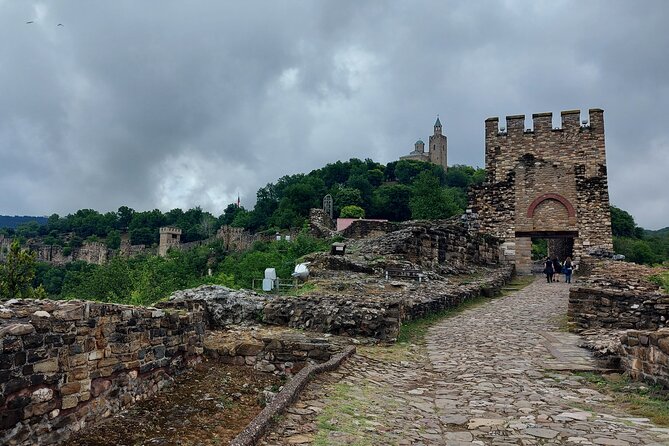 Veliko Tarnovo and Arbanasi day tour from Sofia with pickup - Tsarevets Fortress and the medieval capital