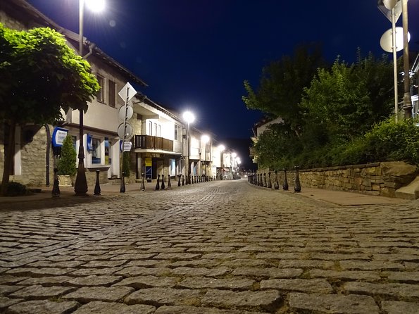 Veliko Tarnovo and Arbanasi Tour from Sofia - Guides who add more than dates and names